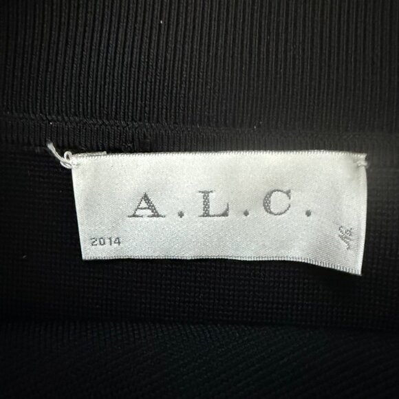 A.L.C. Black & White Chevron Stripe Knit Skirt Asymmetrical Hem Womens - Picture 6 of 12